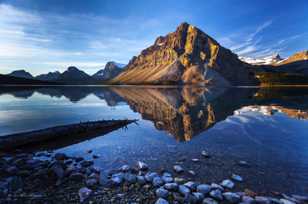 Bow Lake and Crowfoot Mountain-4045 Bow Lake and Crowfoot Mountain-4045